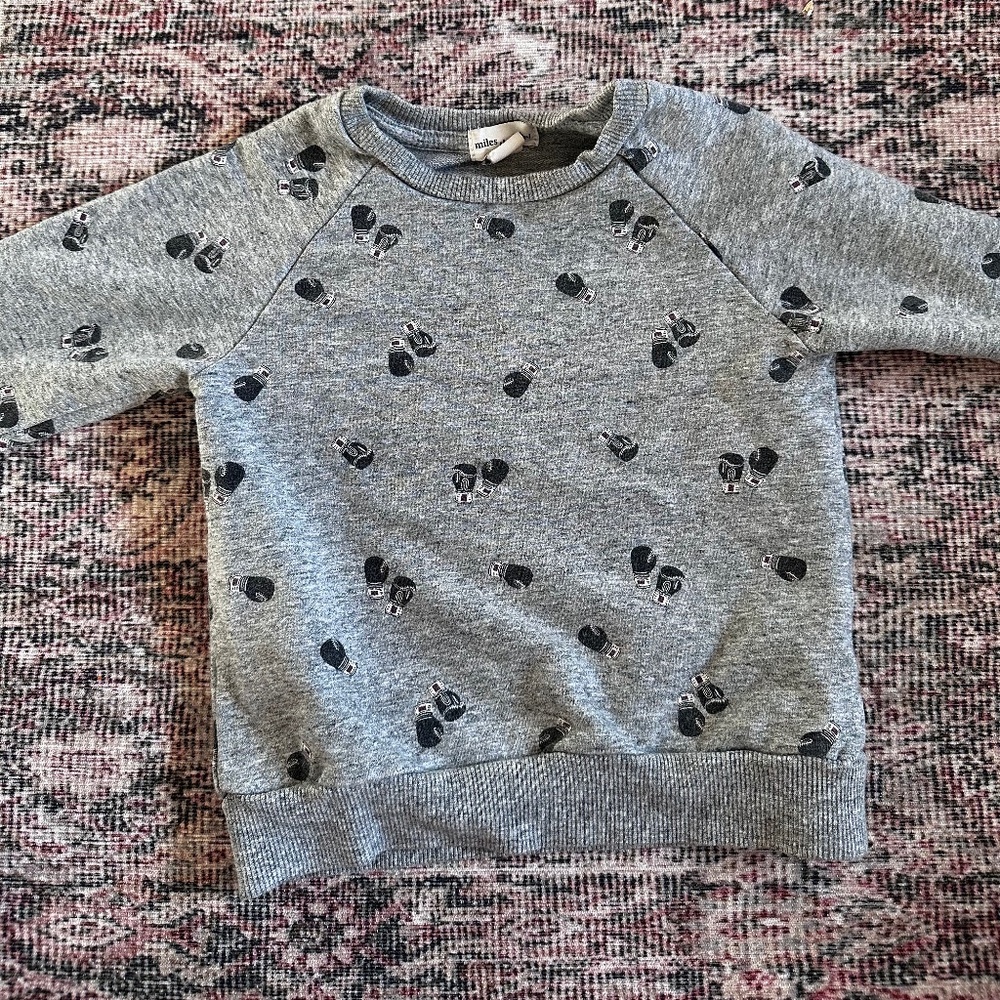 Boxing sweater